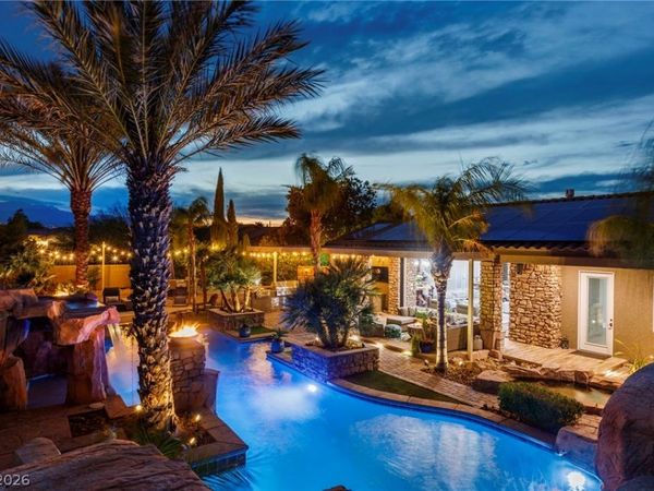 6151 Deep Autumn Avenue, Las Vegas, NV 89131