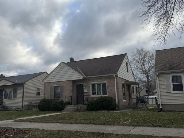 5324 N 49th STREET, Milwaukee, WI 53218