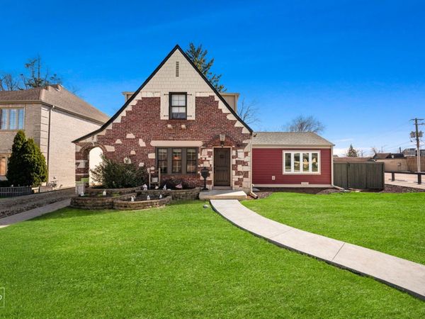 120 E Fremont Avenue, Elmhurst, IL 60126