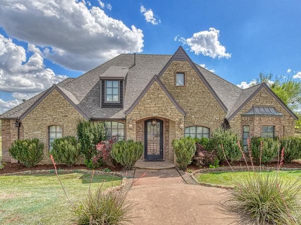 2293 Cottage Lane, Blanchard, OK 73010