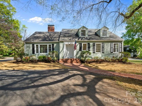 3114 N Center Street, Hickory, NC 28601