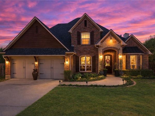 323 Saint James Avenue , Springdale, AR 72764