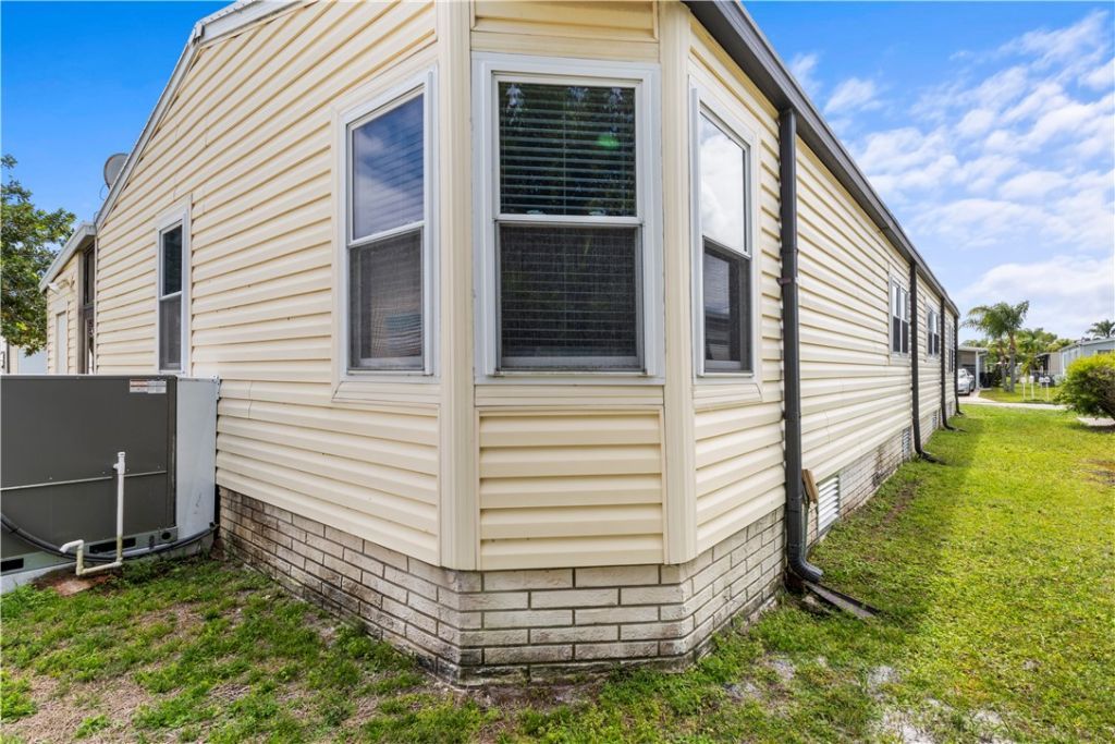 624 Wedelia Drive, Sebastian, FL 32976 Photo