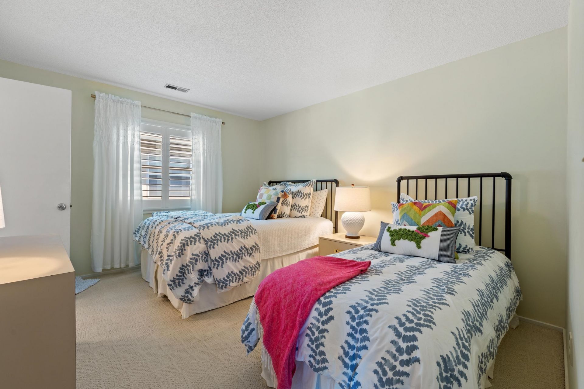 135 Marshland Ct. Photo 28