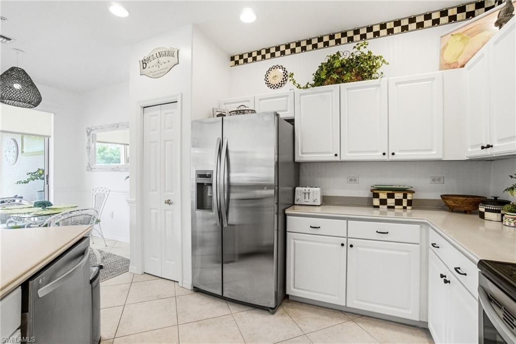 8430 Radcliffe Ter, Unit 202, Naples, FL 34120 Photo