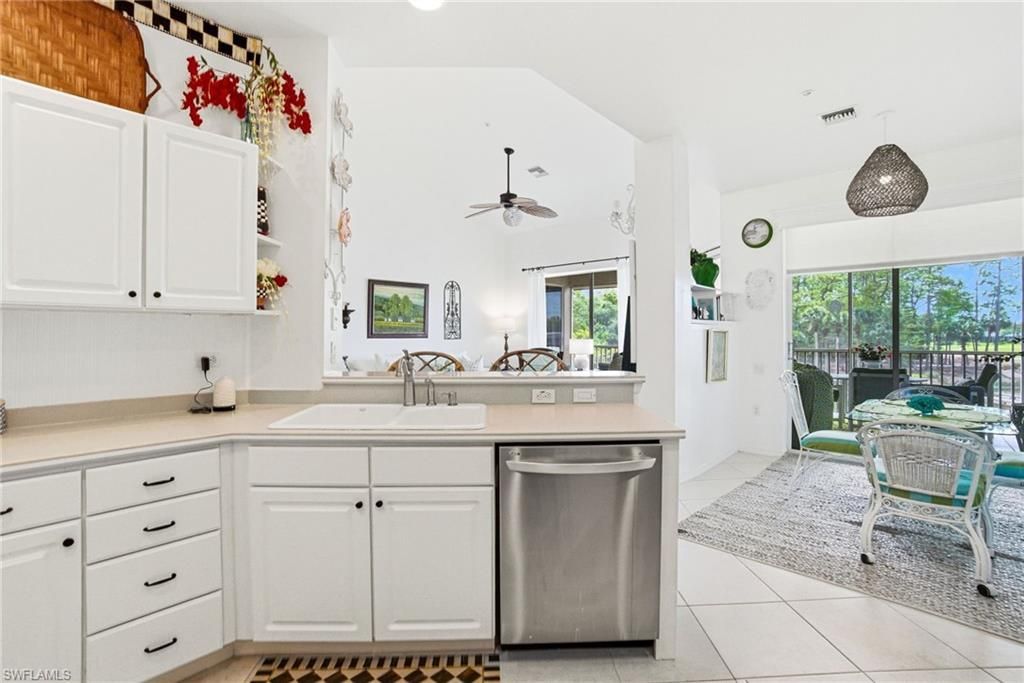 8430 Radcliffe Ter, Unit 202, Naples, FL 34120 Photo