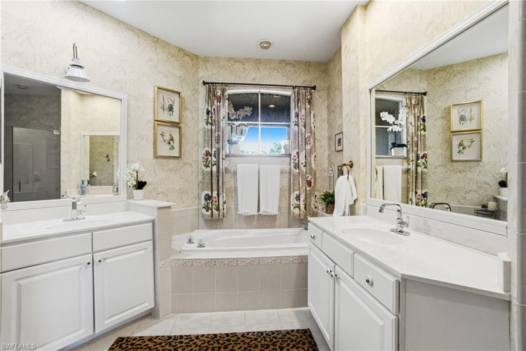 8430 Radcliffe Ter, Unit 202, Naples, FL 34120 Photo
