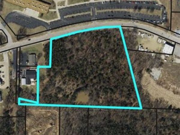 7.5 +/- West Main Street , Union, MO 63084