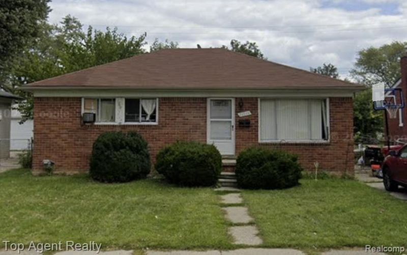 24644 Willowby Avenue, Eastpointe, MI 48021 Main Photo