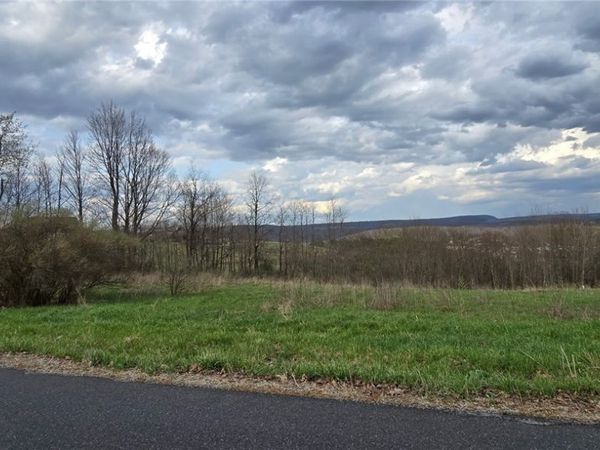 148 Terrapin Dr, Windber, PA 15963