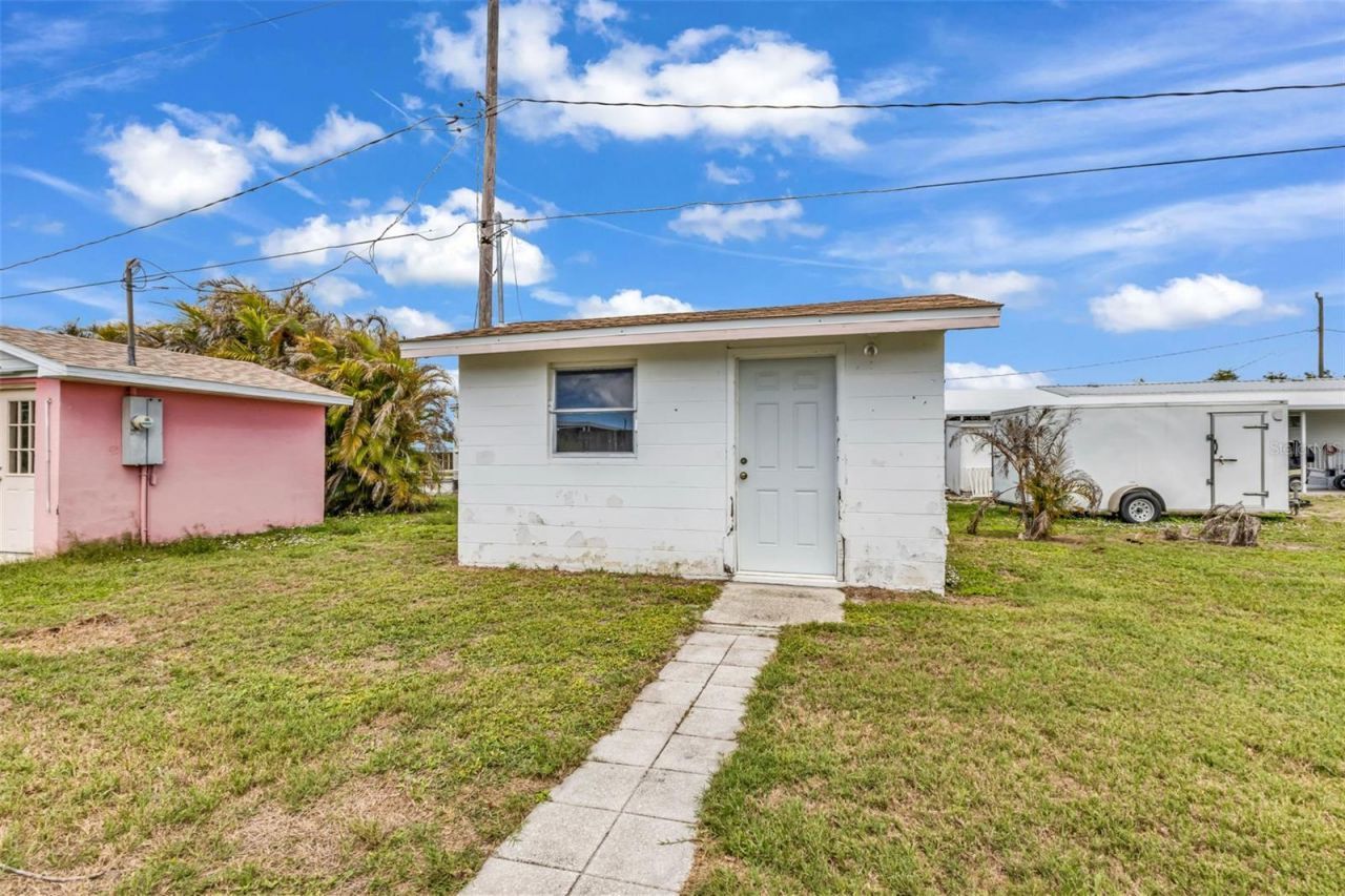 29180 Crawford Avenue, Punta Gorda, FL 33982 Photo