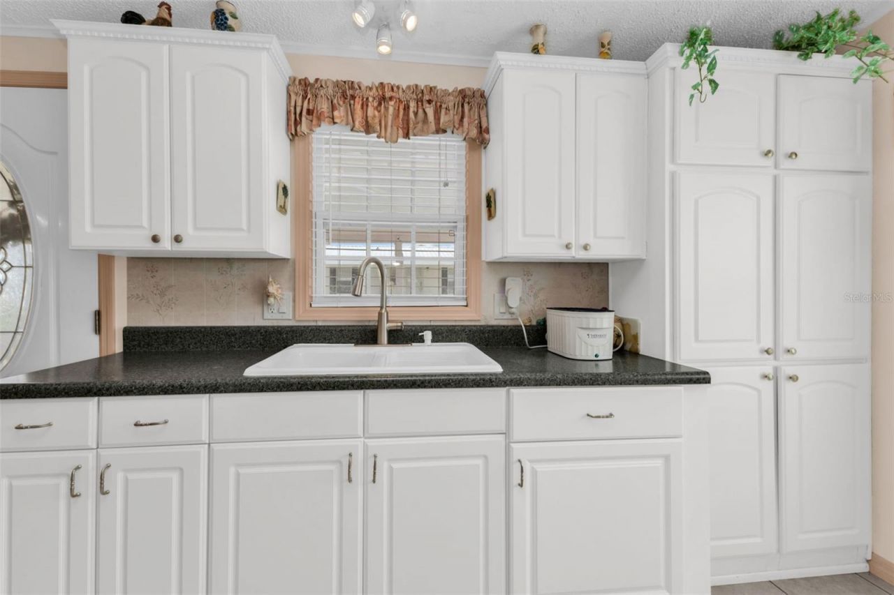 29180 Crawford Avenue, Punta Gorda, FL 33982 Photo