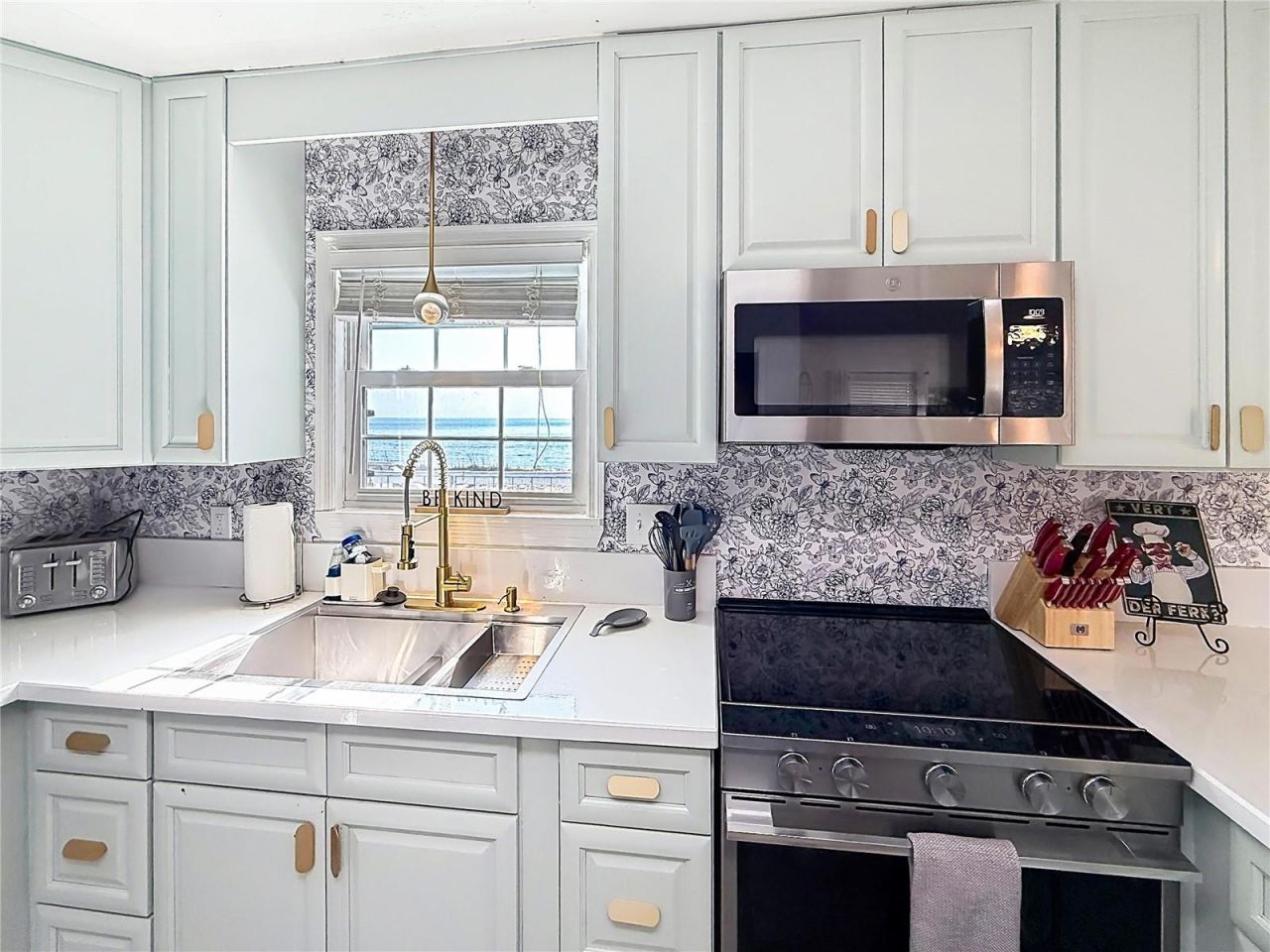 7 Bass Street, Panacea, FL 32346 Photo