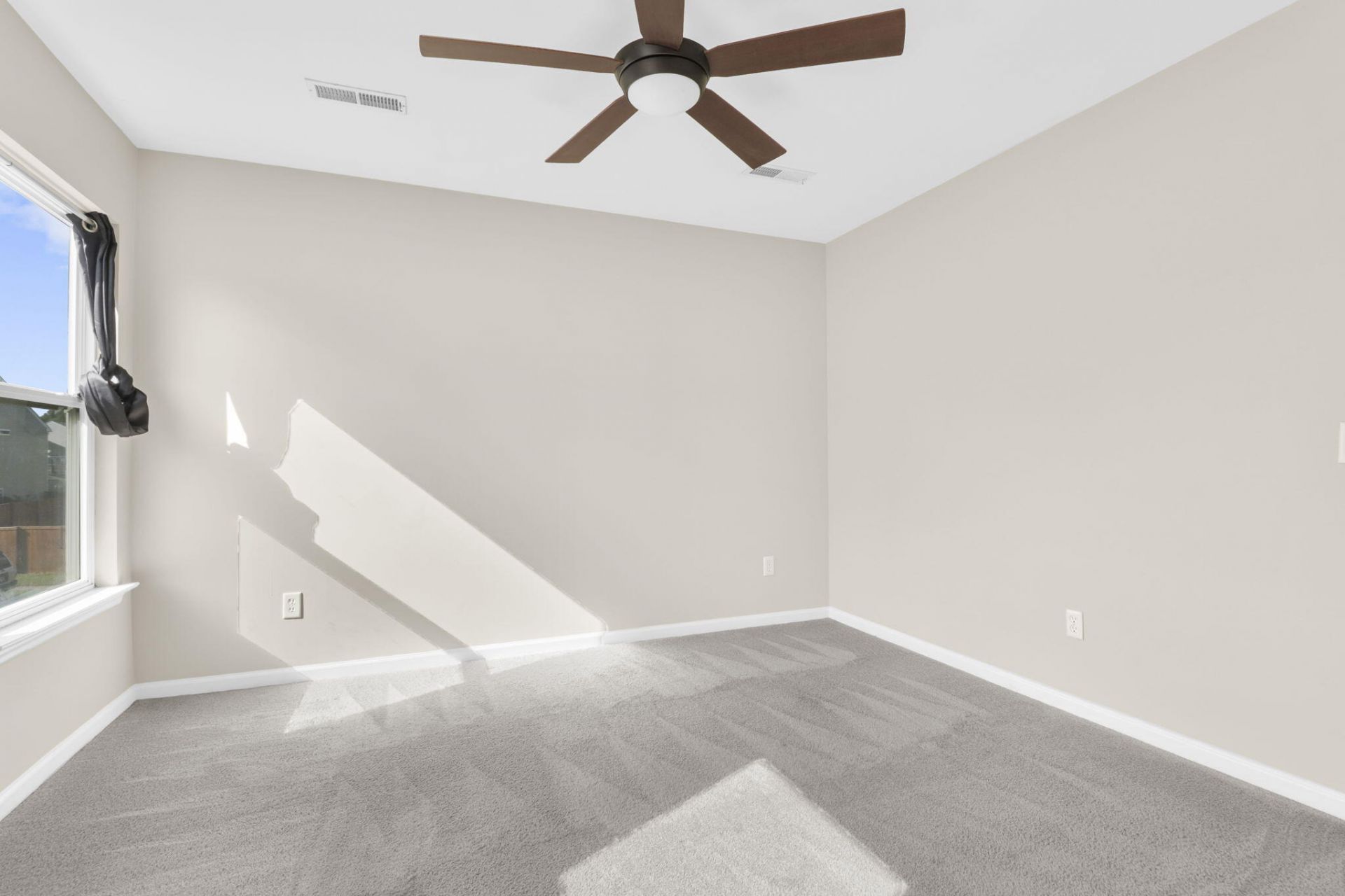 254 Donatella Drive Photo 27