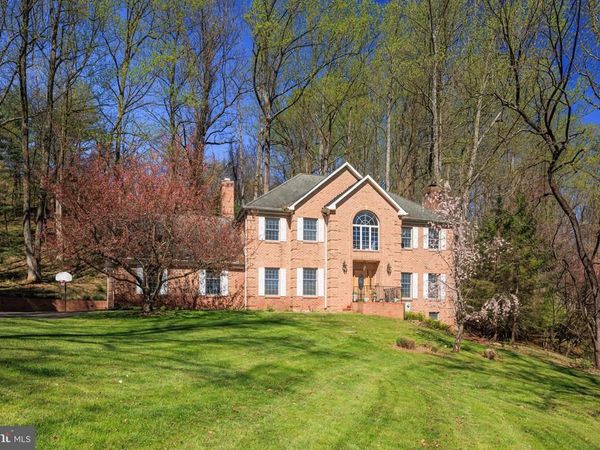 6 CHAMARAL COURT, COCKEYSVILLE, MD 21030