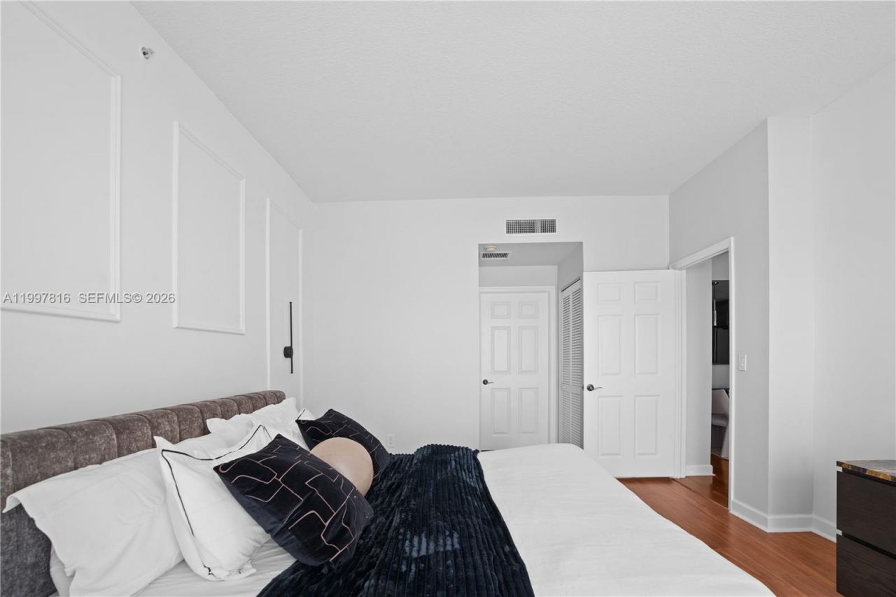 8390 SW 72nd Ave, Unit 428, Miami, FL 33143 Photo