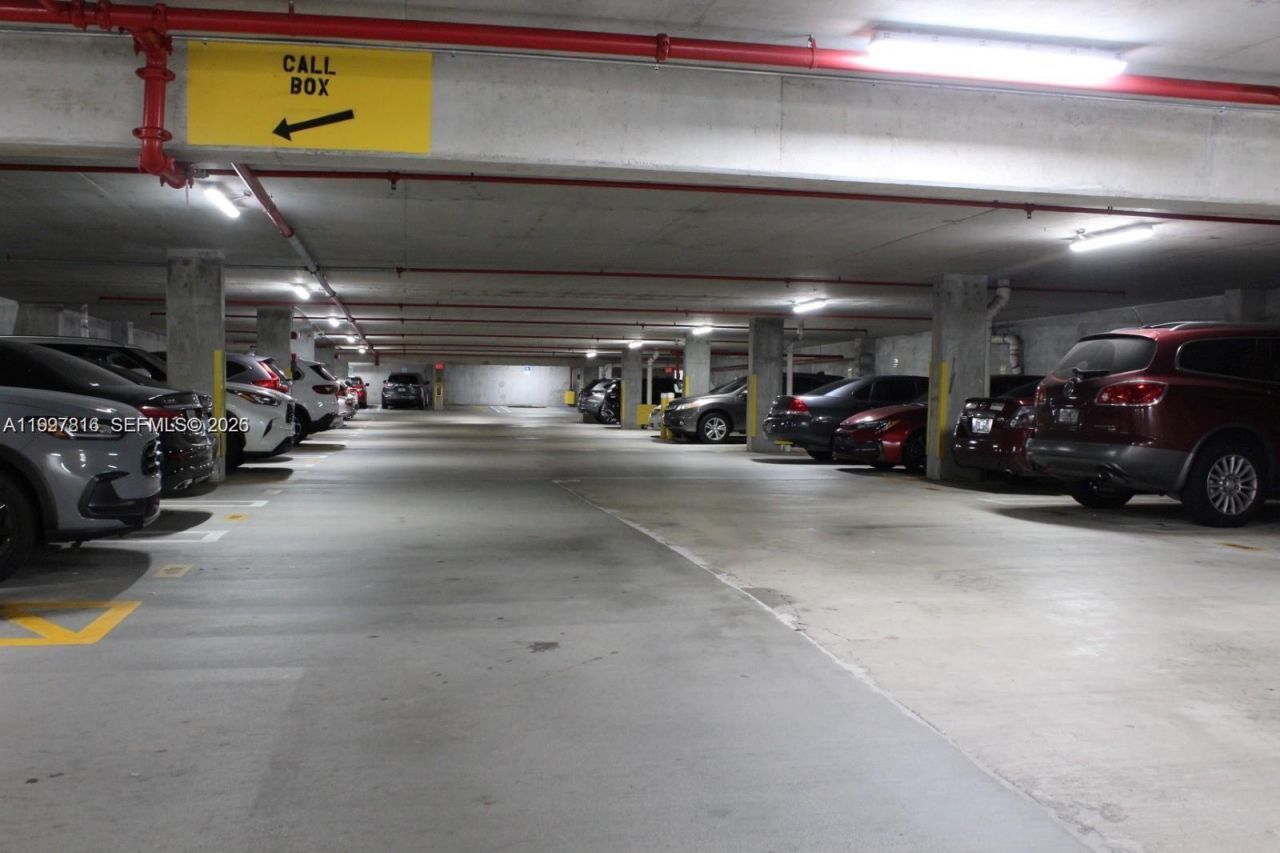 8390 SW 72nd Ave, Unit 428, Miami, FL 33143 Photo