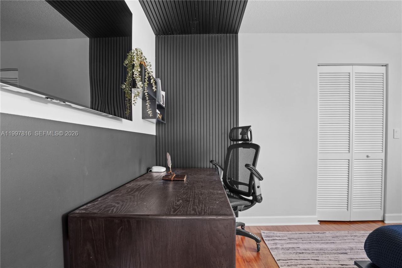 8390 SW 72nd Ave, Unit 428, Miami, FL 33143 Photo