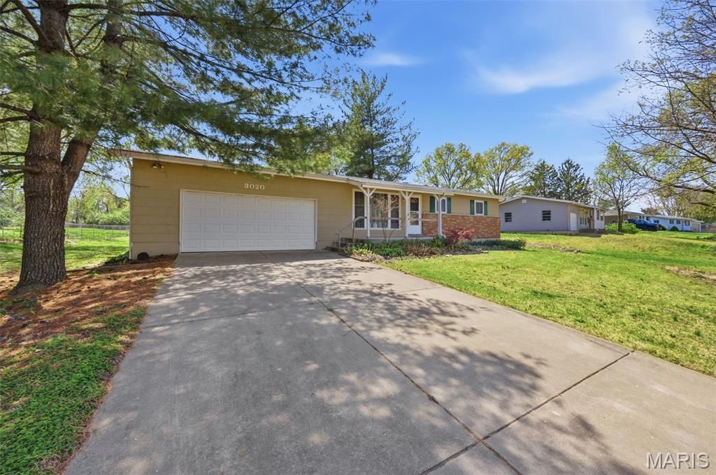 3020 Nettie Dr , Mehlville, MO 63129 Main Photo