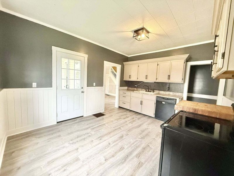 117 N Center Street, Mount Vernon, OH 43050 Photo 10