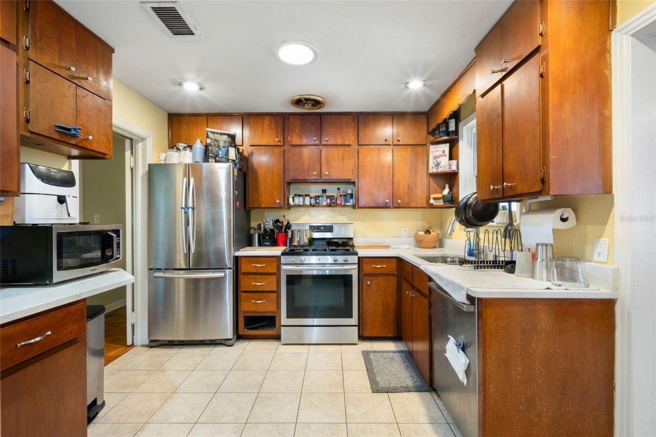 2034 NW 8th Place , Gainesville, FL 32603 Photo