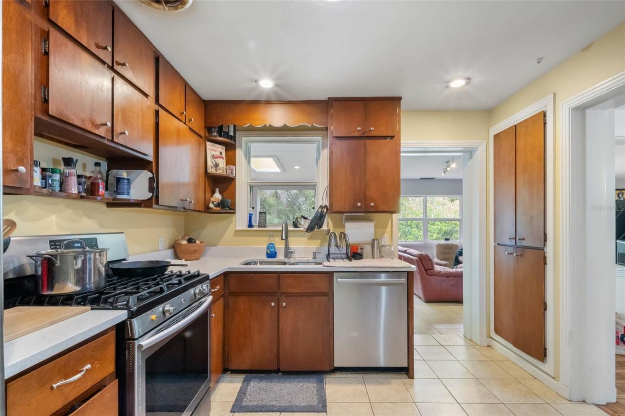 2034 NW 8th Place , Gainesville, FL 32603 Photo