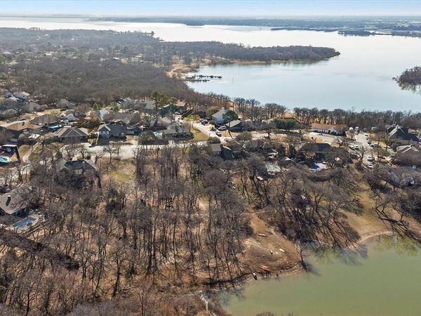 25R Royal Oaks Boulevard , Hickory Creek, TX 75065