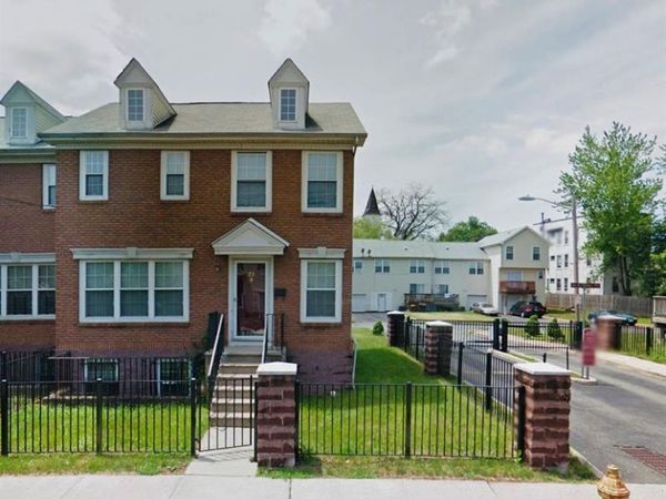25 Holland Street, NEWARK, NJ 07103