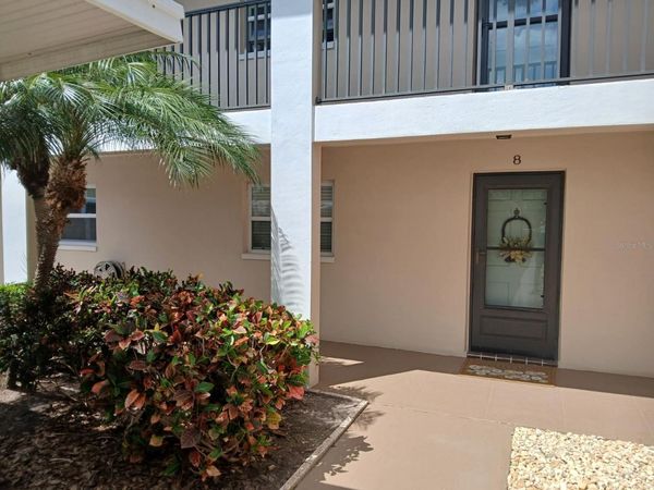 10350 IMPERIAL POINT DRIVE W, Unit 8, LARGO, FL 33774