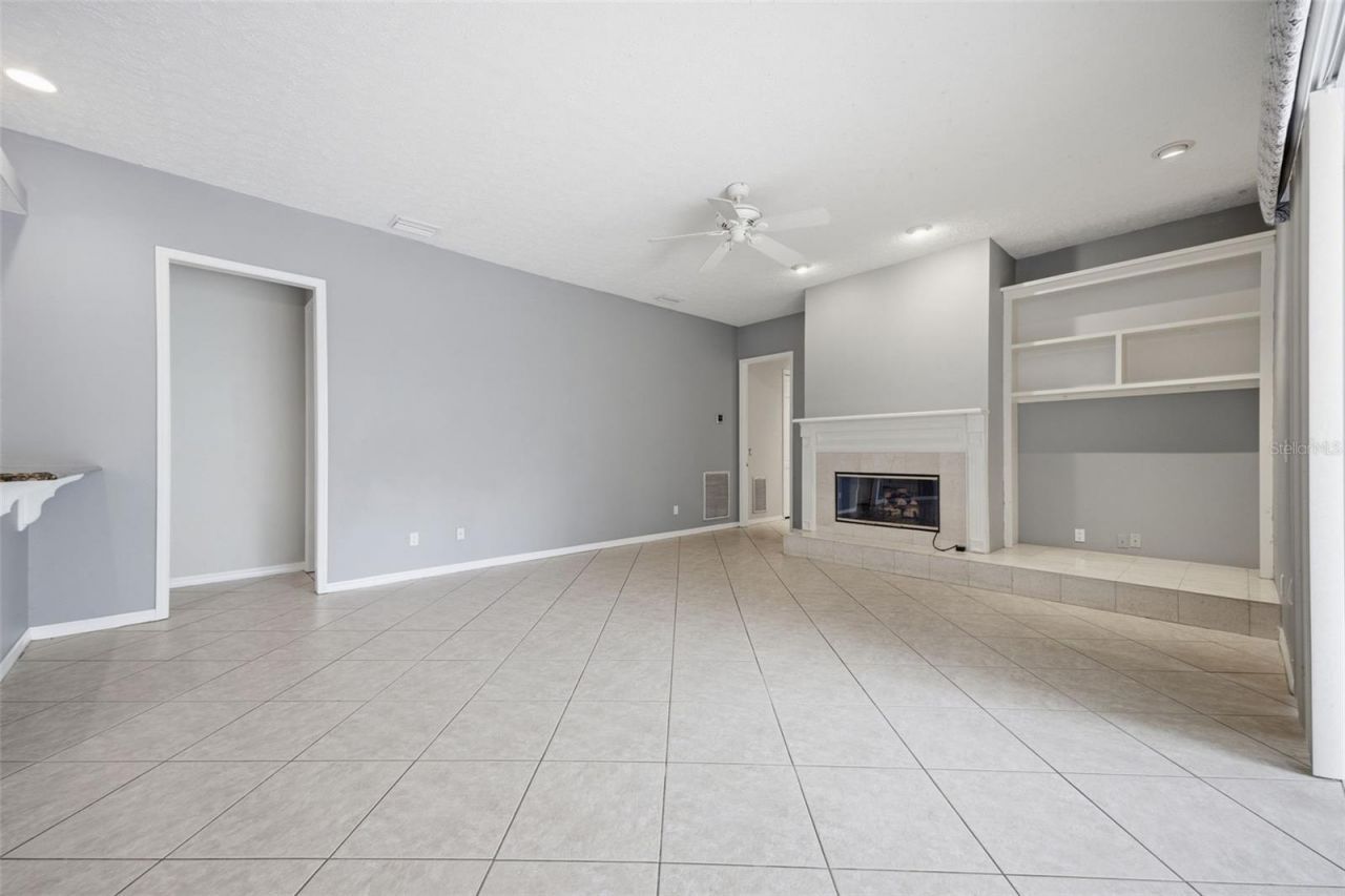 18629 Avenue Capri, Lutz, FL 33558 Photo