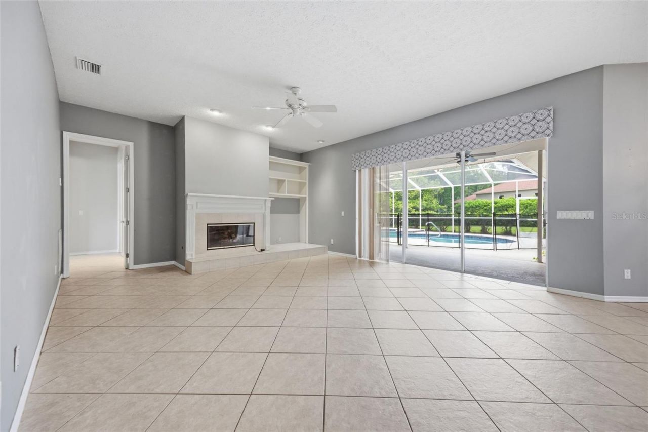 18629 Avenue Capri, Lutz, FL 33558 Photo