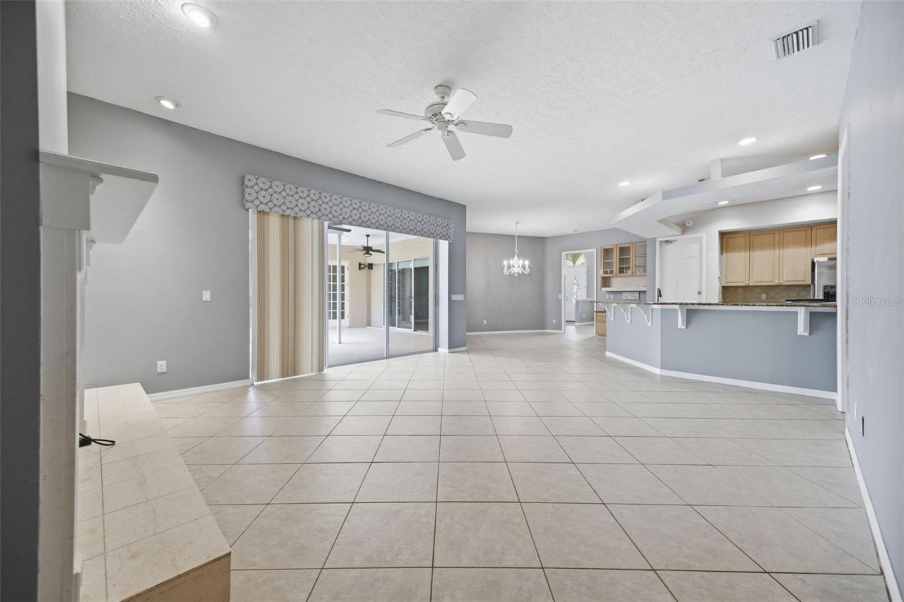 18629 Avenue Capri, Lutz, FL 33558 Photo