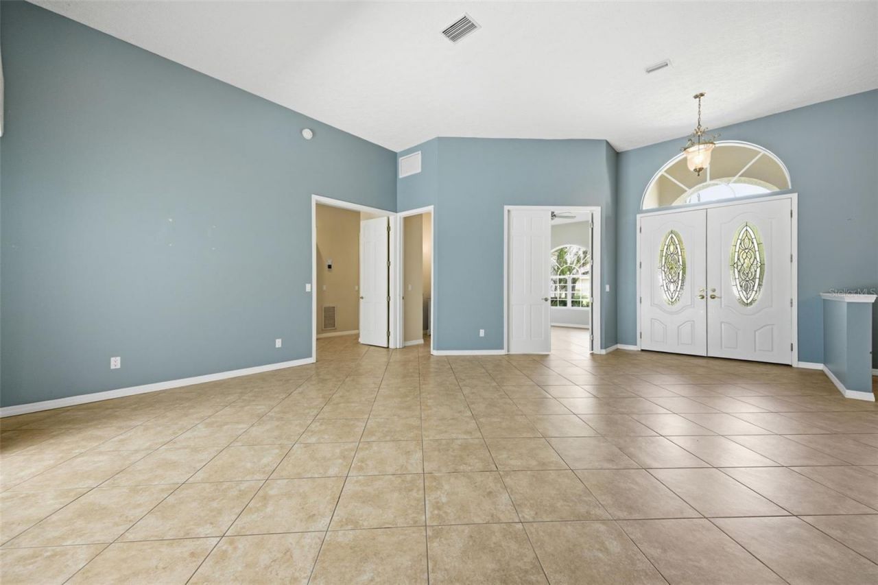 18629 Avenue Capri, Lutz, FL 33558 Photo