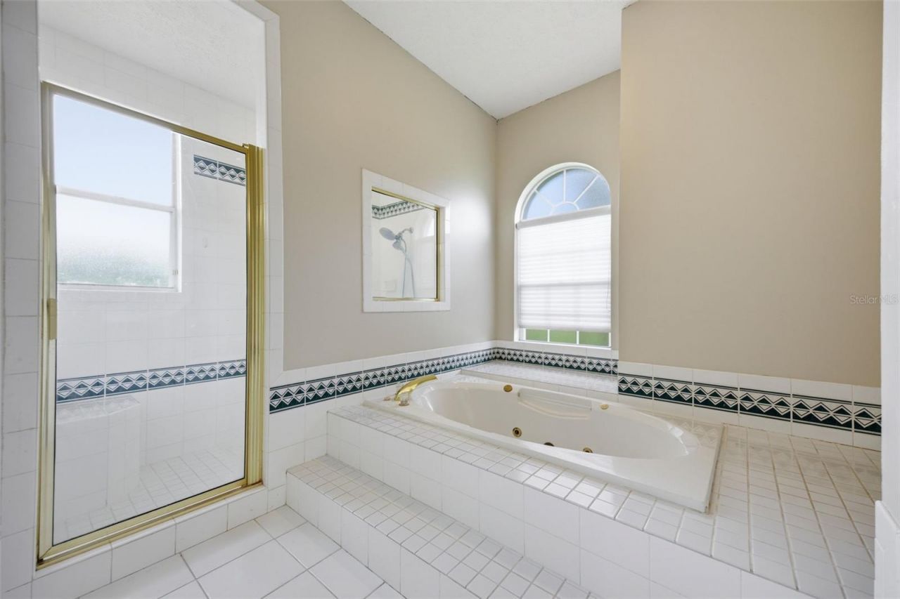 18629 Avenue Capri, Lutz, FL 33558 Photo