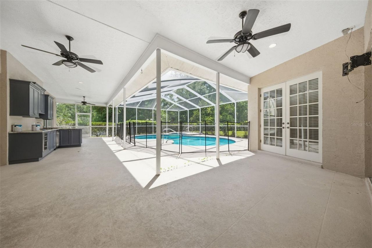 18629 Avenue Capri, Lutz, FL 33558 Photo