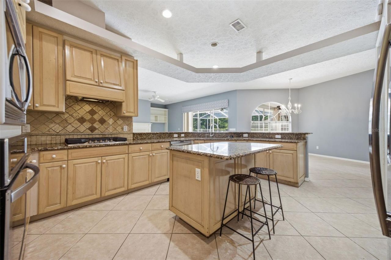 18629 Avenue Capri, Lutz, FL 33558 Photo