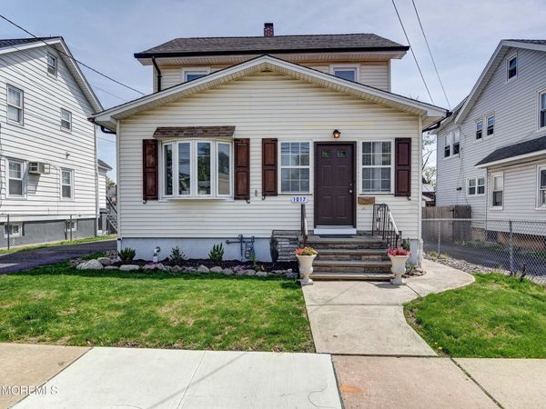 1017 Grandview Avenue, Union, NJ 07083