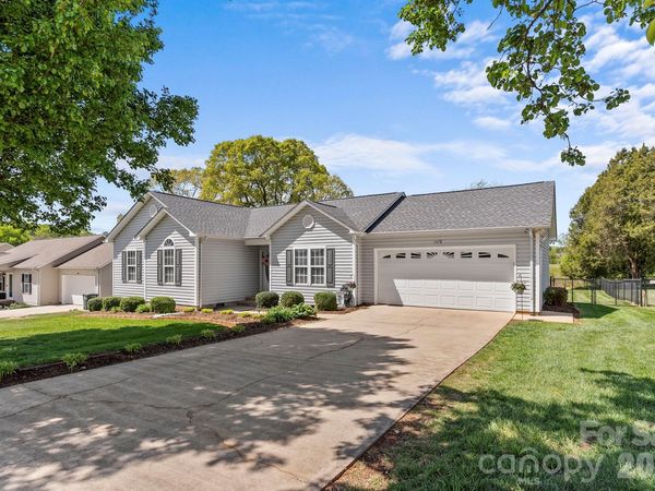 1478 Farmington Hills Drive, Conover, NC 28613