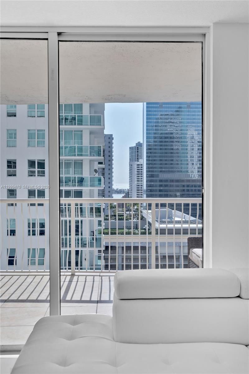 1200 Brickell Bay Dr, Unit 2017, Miami, FL 33131 Photo