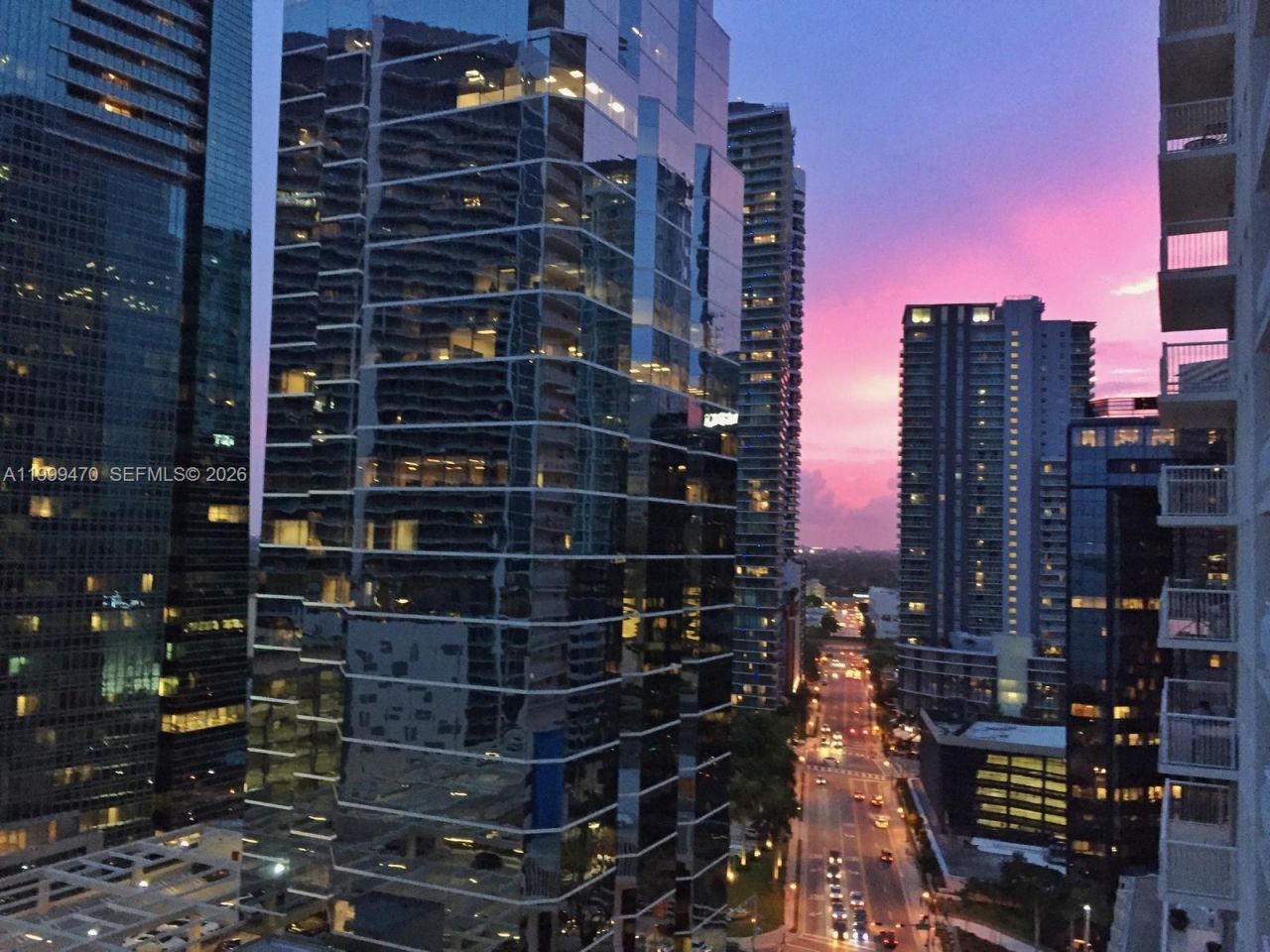 1200 Brickell Bay Dr, Unit 2017, Miami, FL 33131 Photo