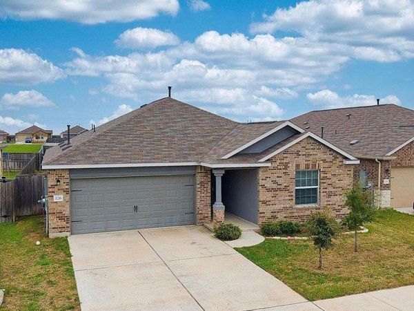 126 Wolseley DR , Hutto, TX 78634