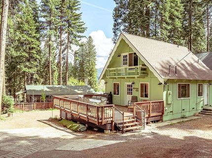 542 Manzanita Way, Lake Almanor, CA 96137 Photo