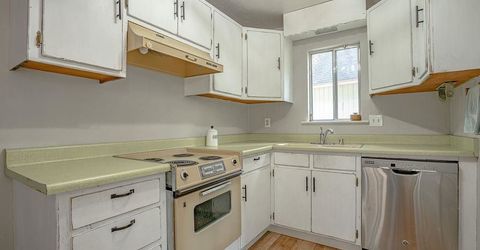 542 Manzanita Way, Lake Almanor, CA 96137 Photo