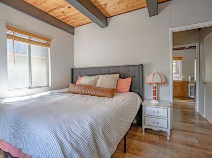 542 Manzanita Way, Lake Almanor, CA 96137 Photo