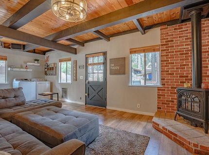 542 Manzanita Way, Lake Almanor, CA 96137 Photo