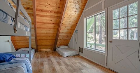 542 Manzanita Way, Lake Almanor, CA 96137 Photo