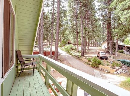542 Manzanita Way, Lake Almanor, CA 96137 Photo