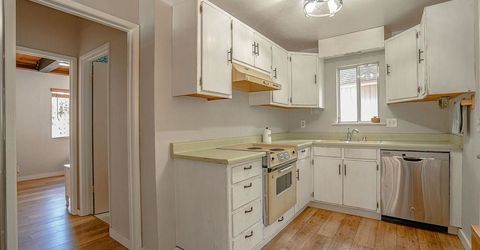 542 Manzanita Way, Lake Almanor, CA 96137 Photo