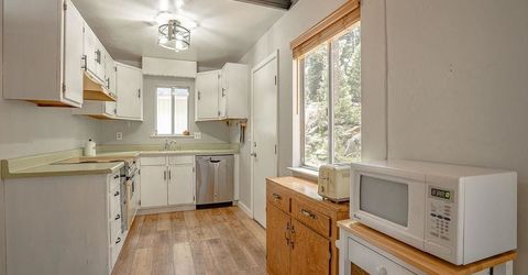 542 Manzanita Way, Lake Almanor, CA 96137 Photo