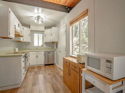 542 Manzanita Way, Lake Almanor, CA 96137 Photo